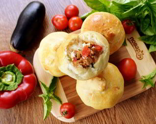 Булочки, фаршированные рататуем