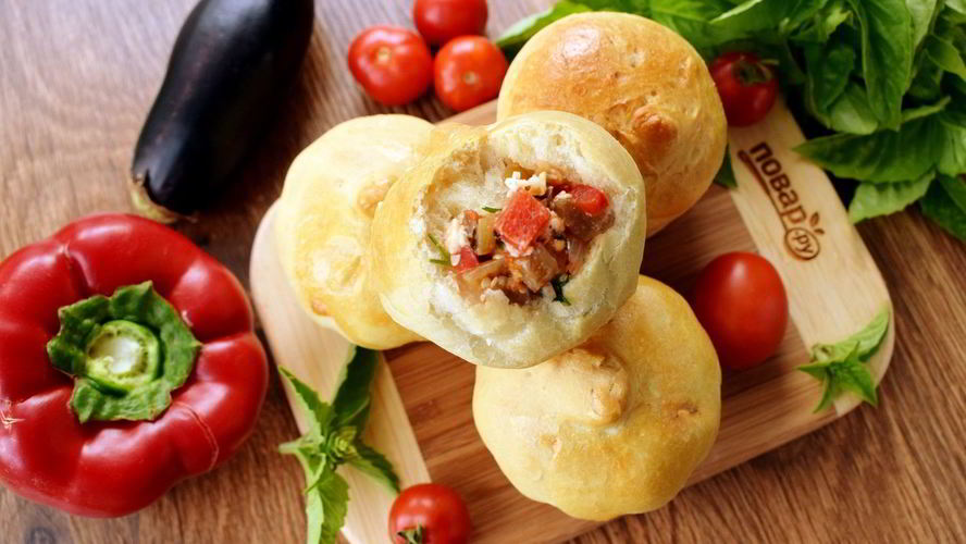 Рецепт булочек, фаршированных рататуем