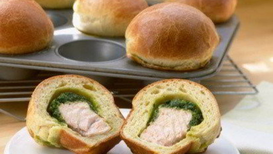 Рецепт булочек, фаршированных шпинатом и лососем