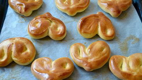 булочки молочные сердечки