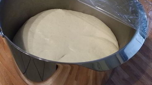 булочки на солевом дрожжевом растворе