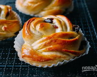 Булочки Розы с изюмом