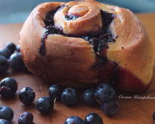 Булочки с голубикой