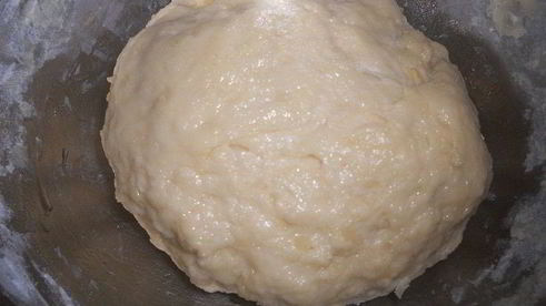 булочки с маком и орехами в карамели