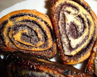 Булочки с маком