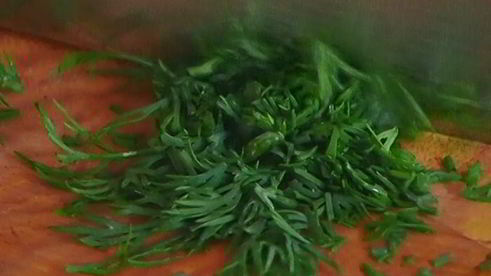 булочки с семгой и соусом из каперсов