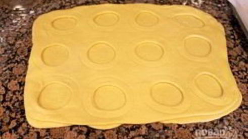 булочки с творогом и изюмом