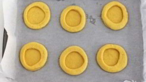 булочки с творогом и изюмом