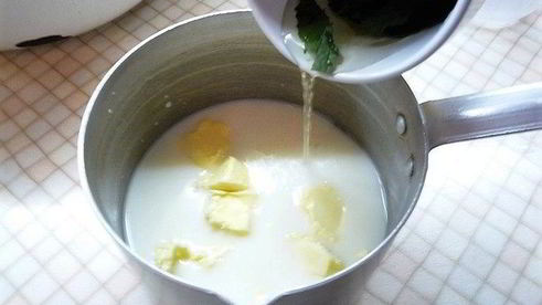 булочки с яблоками, грушей и пряностями