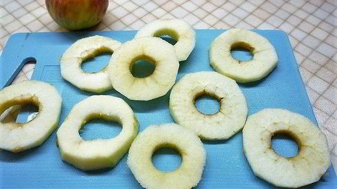 булочки с яблоками, грушей и пряностями