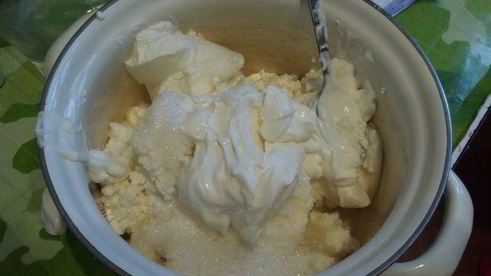 королевская малиновая ватрушка в мультиварке