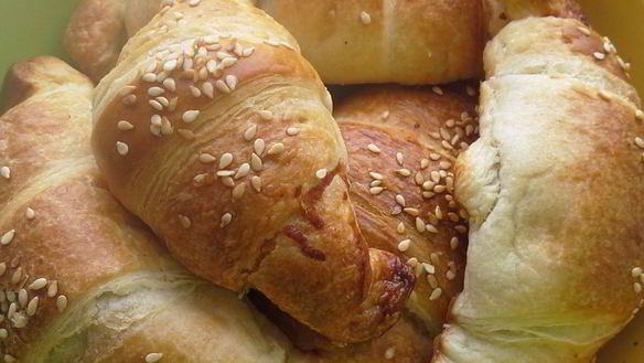 Рецепт Круассанов с ветчиной и сыром