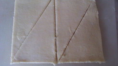 очень сырные булочки-рулетики