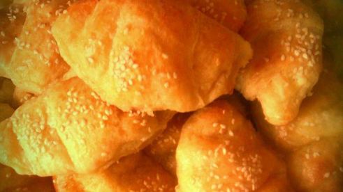 очень сырные булочки-рулетики