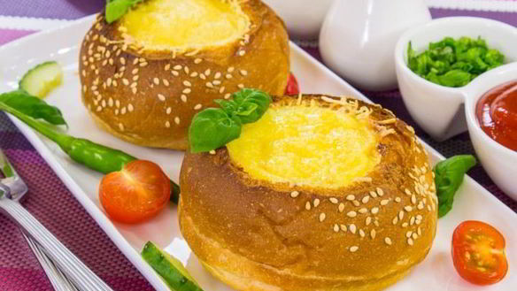 Рецепт Овощей с яйцом, запеченные в булочке