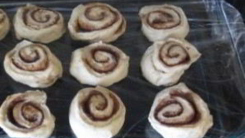 плюшки с корицей