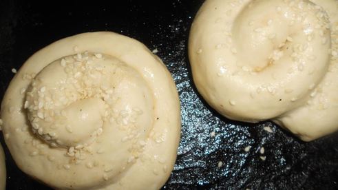 сырные булочки-улитки ассорти