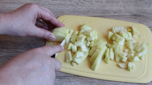 ватрушки с яблочной начинкой и штрейзелем