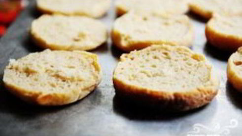 запеченные булочки с тунцом и сыром