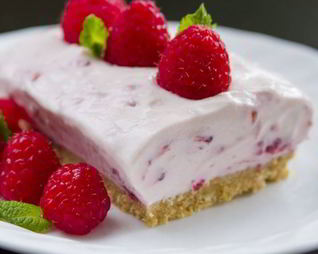 Чизкейк с малиной