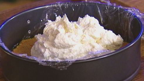 очень простой лимонный чизкейк с ягодами