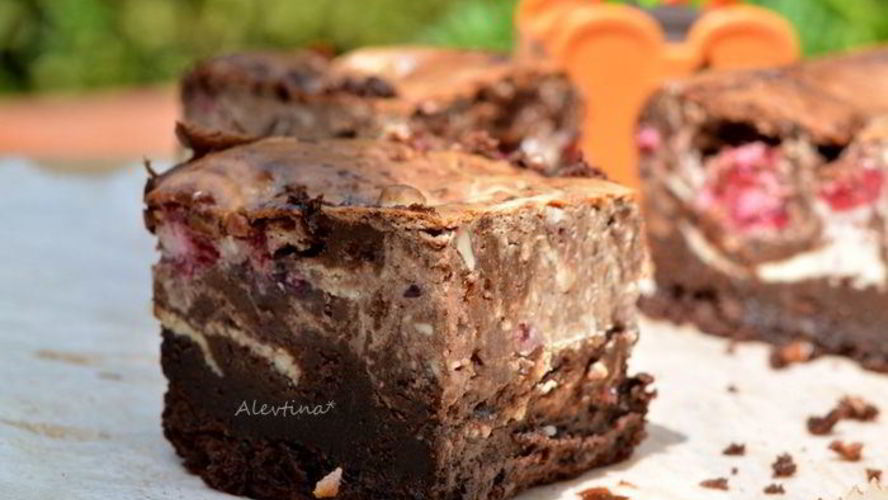 Рецепт ягодного брауни чизкейк