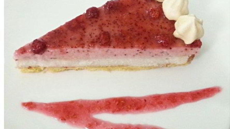 Рецепт землянично-бананового чизкейк с меренгами