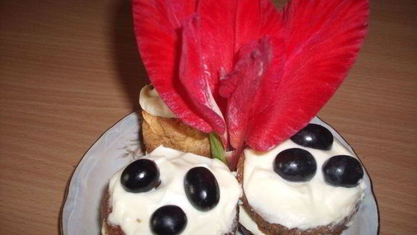 Рецепт Бисквитных кексиков с маскарпоне