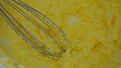 кабачковый кекс-кольцо с шоколадом и орешками