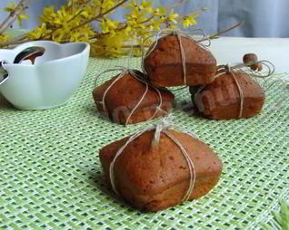 Карамельные кексы с пралине из фундука