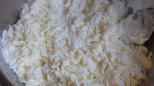 кекс с малиновым сердечком