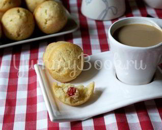 Кексы с сушеной вишней