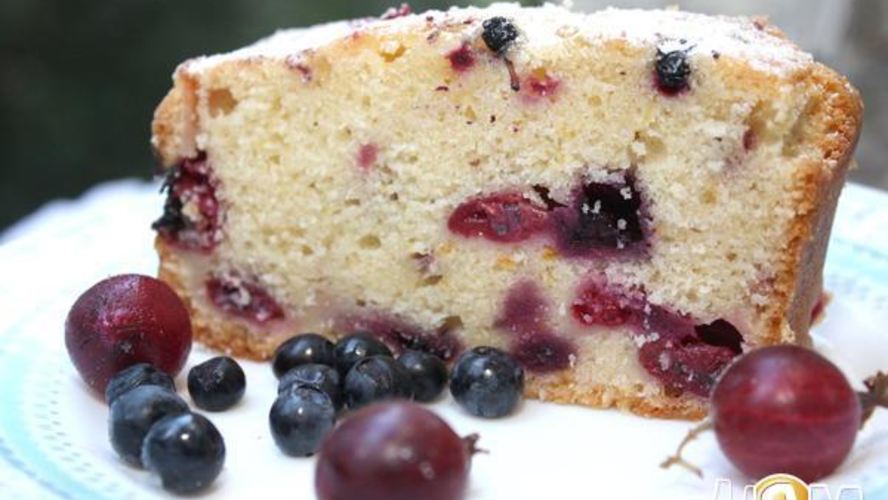 Рецепт лимонно-апельсинового кекс с ягодами