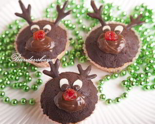 Новогодние капкейки Олени