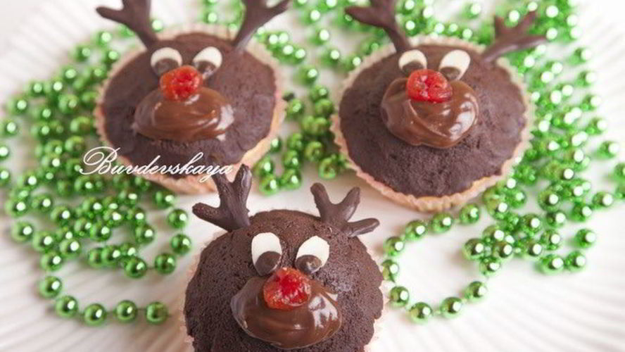 Рецепт новогодних капкейков олени