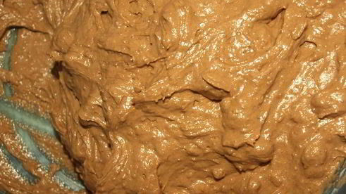 шоколадный кекс с миндалем и орехами пекан