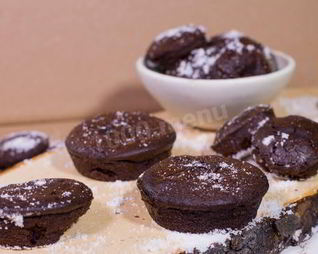 Шоколадные кексы из кокосовой муки