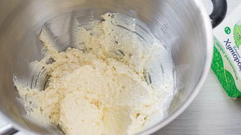 творожные кексики с малиной