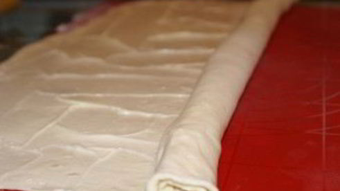 хачапури из слоеного теста