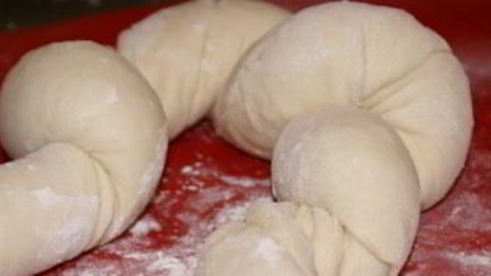 хачапури из слоеного теста