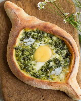 Хачапури — лодочка со шпинатом