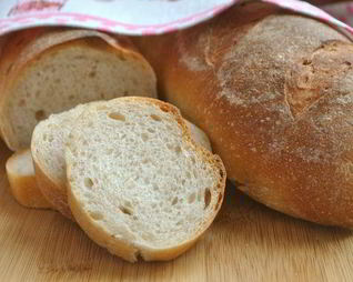 Батон к чаю на бездрожжевой пшеничной закваске