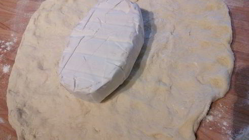 белый хлеб с камамбером