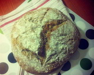 Бездрожжевой хлеб на кефире с грецкими орехами