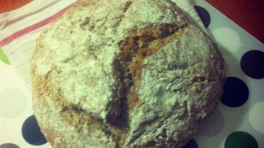 Рецепт бездрожжевого хлеба на кефире с грецкими орехами