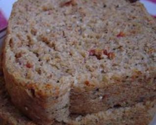 Хлеб с вялеными помидорами и базиликом