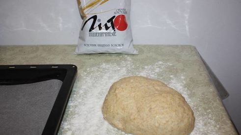 хлебцы с отрубями для гамбургеров и сэндвичей