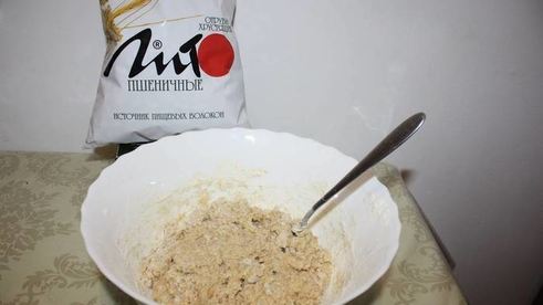 хлебцы с отрубями для гамбургеров и сэндвичей