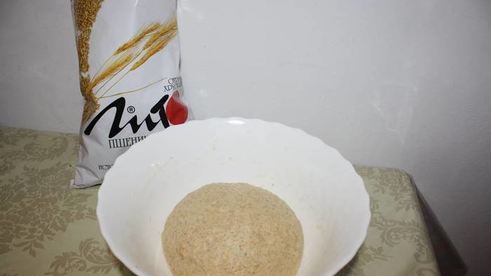 хлебцы с отрубями для гамбургеров и сэндвичей