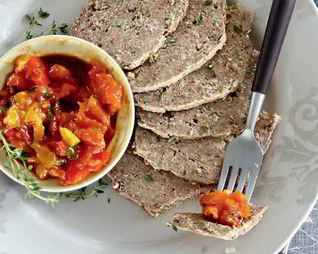 Холодный мясной хлеб с летней сальсой
